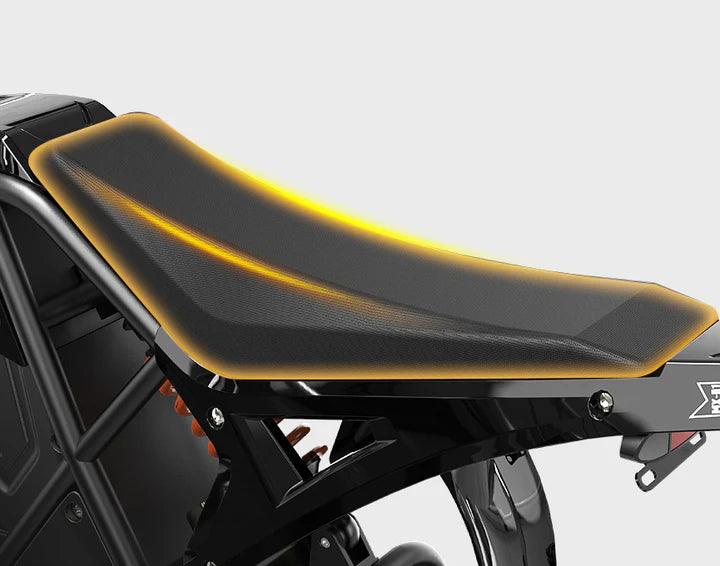 Motor Style Seat with Quick Release